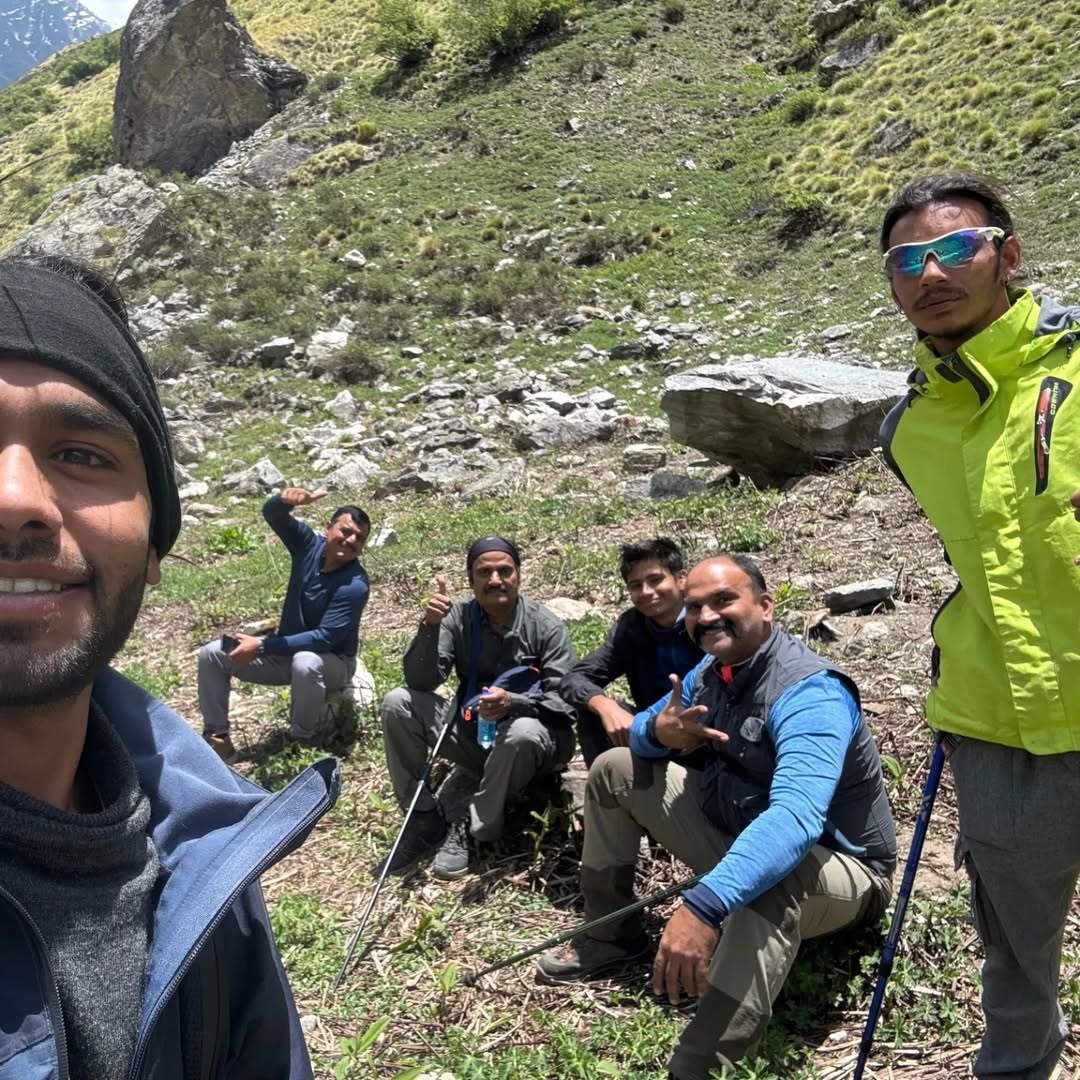 Another Successful Satopanth Lake Trek ✅.. Explore with @thenorthernmonk ..DM For Upcoming Batc (2)