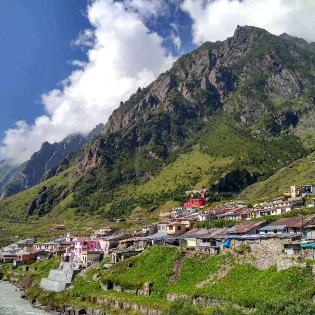 mana village